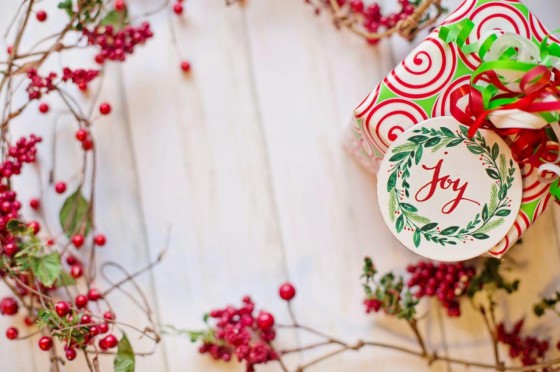 Transform Your Holidays with Garland and Tabletop Trees